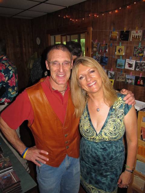John and Joyce (Joycee.... as is New Joisy?)